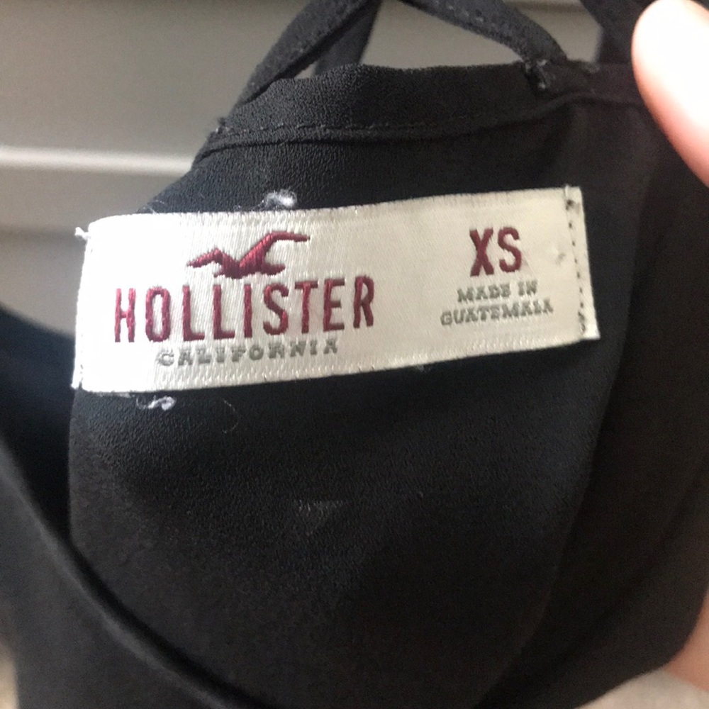 Hollister tank top - Picture 2 of 3